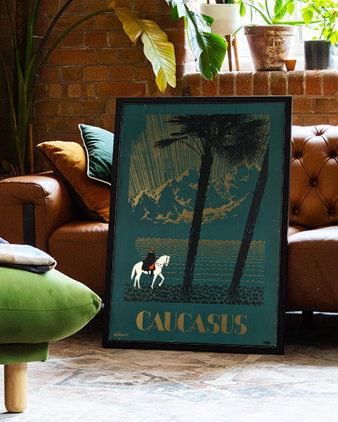 Vintage Kaukasus Reise Poster – Caucasus Landschaft Poster – FineArt Wandbild, moderne Kunst & Fine Art Print von Spawnd, handgefertigt & Made in Germany