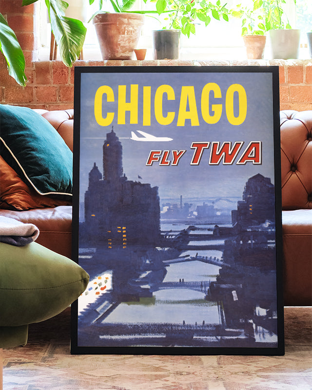 Vintage Chicago Skyline Flugreise Poster – Chicago Fly TWA Poster – FineArt Wandbild, moderne Kunst & Fine Art Print von Spawnd, handgefertigt & Made in Germany