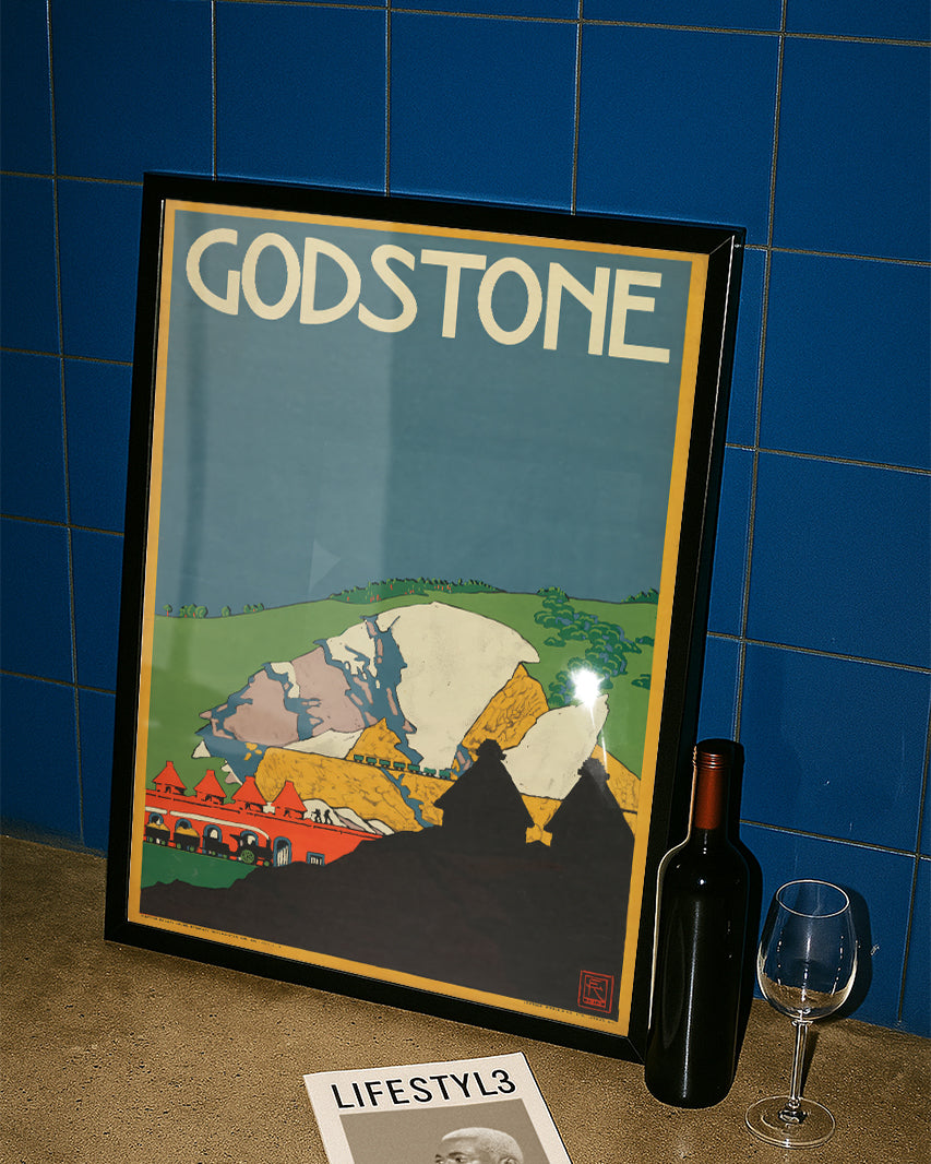 Vintage England Landschaft Poster mit Kreidefelsen – Godstone Poster – FineArt Wandbild, moderne Kunst & Fine Art Print von Spawnd, handgefertigt & Made in Germany