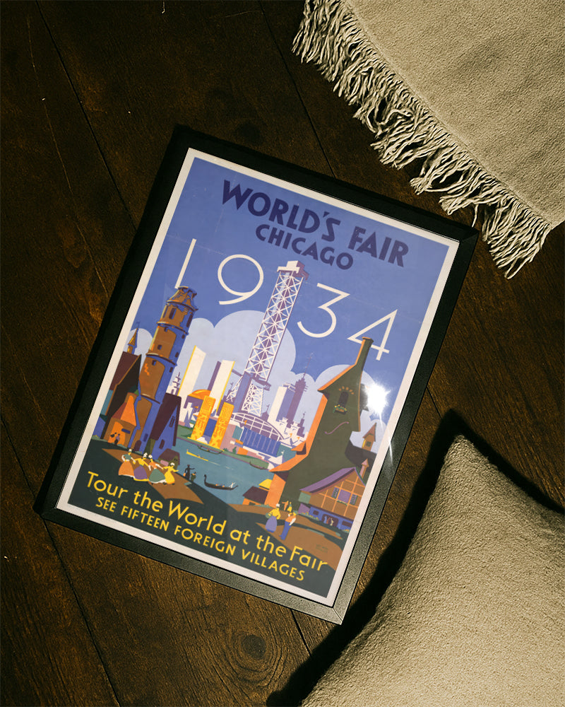 Vintage Chicago Poster – World’s Fair 1934 Weltausstellung Poster – FineArt Wandbild, moderne Kunst & Fine Art Print von Spawnd, handgefertigt & Made in Germany