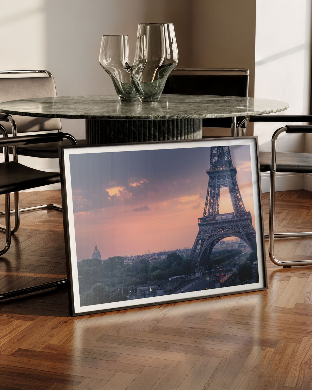 Eifeltower No3 Poster – FineArt Wandbild, moderne Kunst & Fine Art Print von Spawnd, handgefertigt & Made in Germany