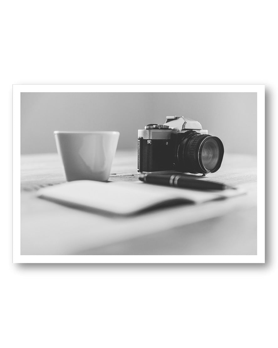 Kamera Poster – FineArt Wandbild, moderne Kunst & Fine Art Print von Spawnd, handgefertigt & Made in Germany