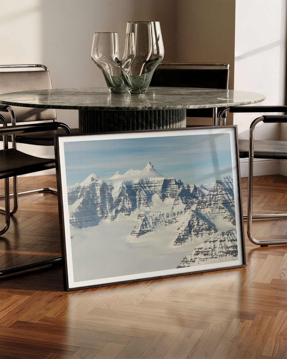 Mountain Poster – FineArt Wandbild, moderne Kunst & Fine Art Print von Spawnd, handgefertigt & Made in Germany