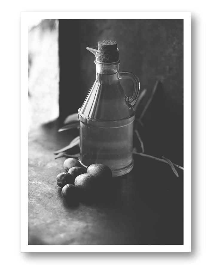 Oliveoil Poster – FineArt Wandbild, moderne Kunst & Fine Art Print von Spawnd, handgefertigt & Made in Germany