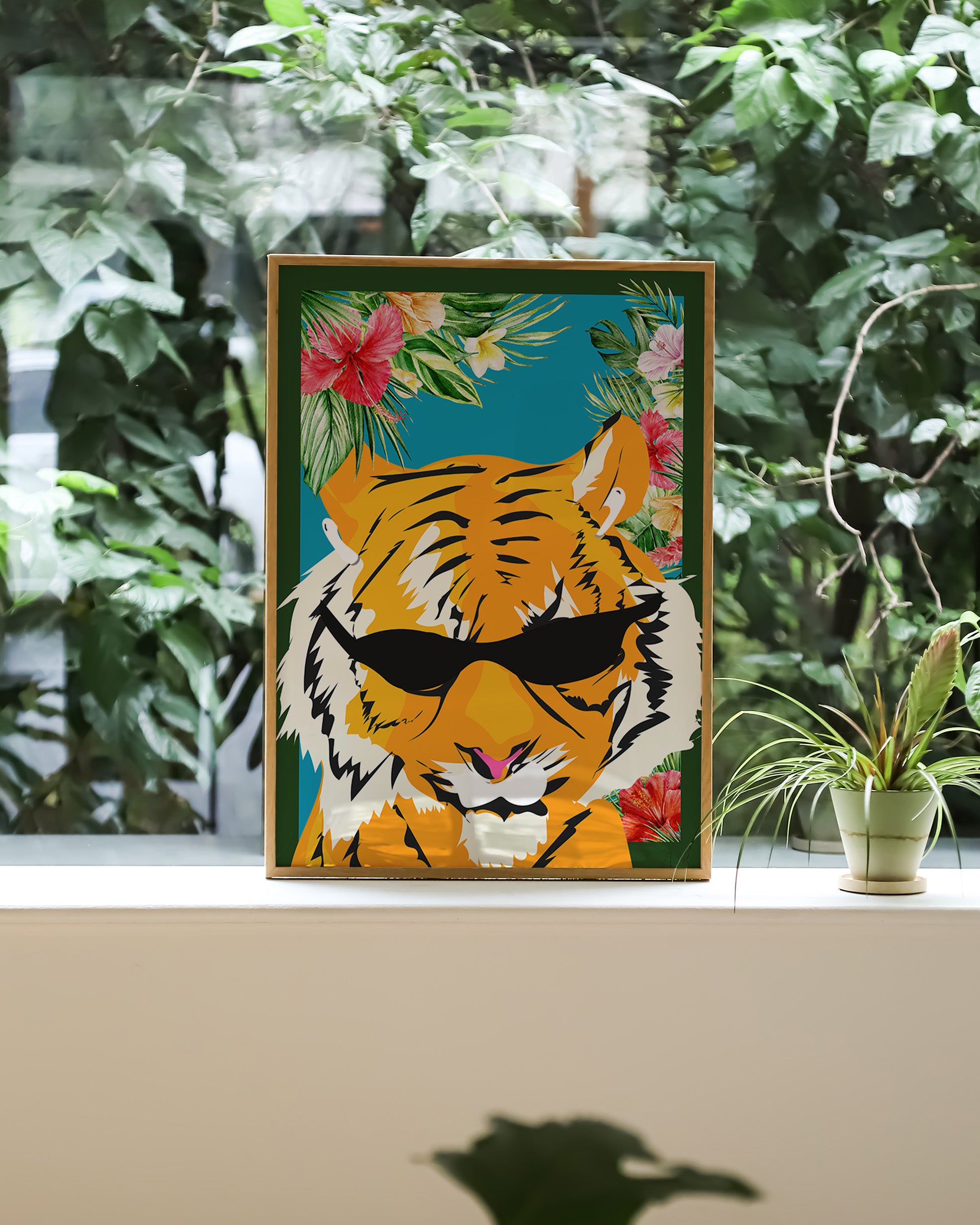 Rave on Tiger Poster – FineArt Wandbild, moderne Kunst & Fine Art Print von Spawnd, handgefertigt & Made in Germany