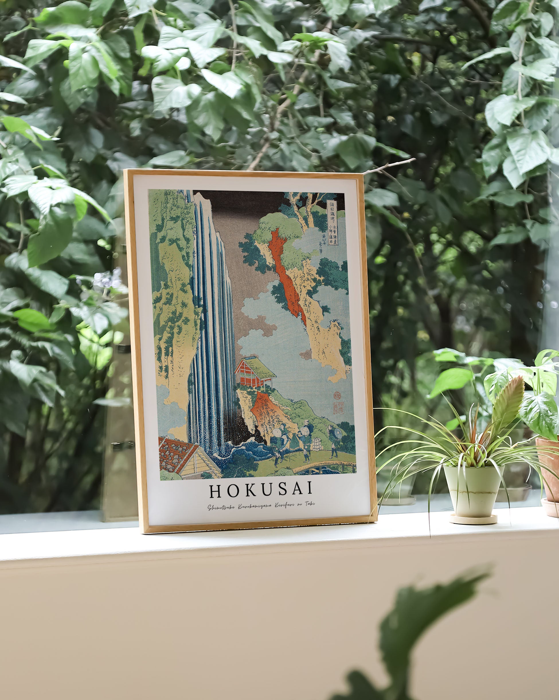 Shimotsuke Kurokamiyama Kirifuri no Taki V2 Poster – FineArt Wandbild, moderne Kunst & Fine Art Print von Spawnd, handgefertigt & Made in Germany