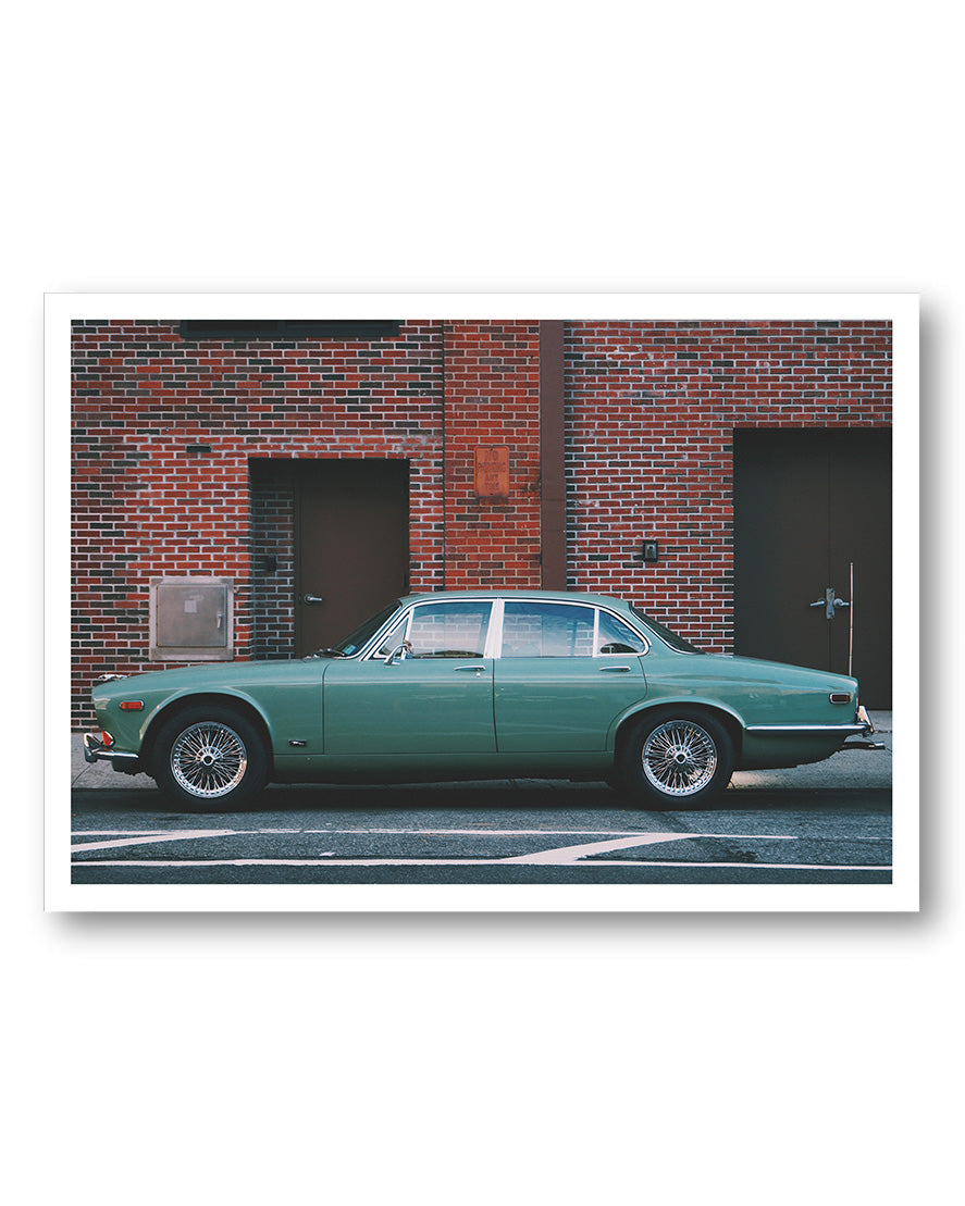 Vintage car Poster – FineArt Wandbild, moderne Kunst & Fine Art Print von Spawnd, handgefertigt & Made in Germany