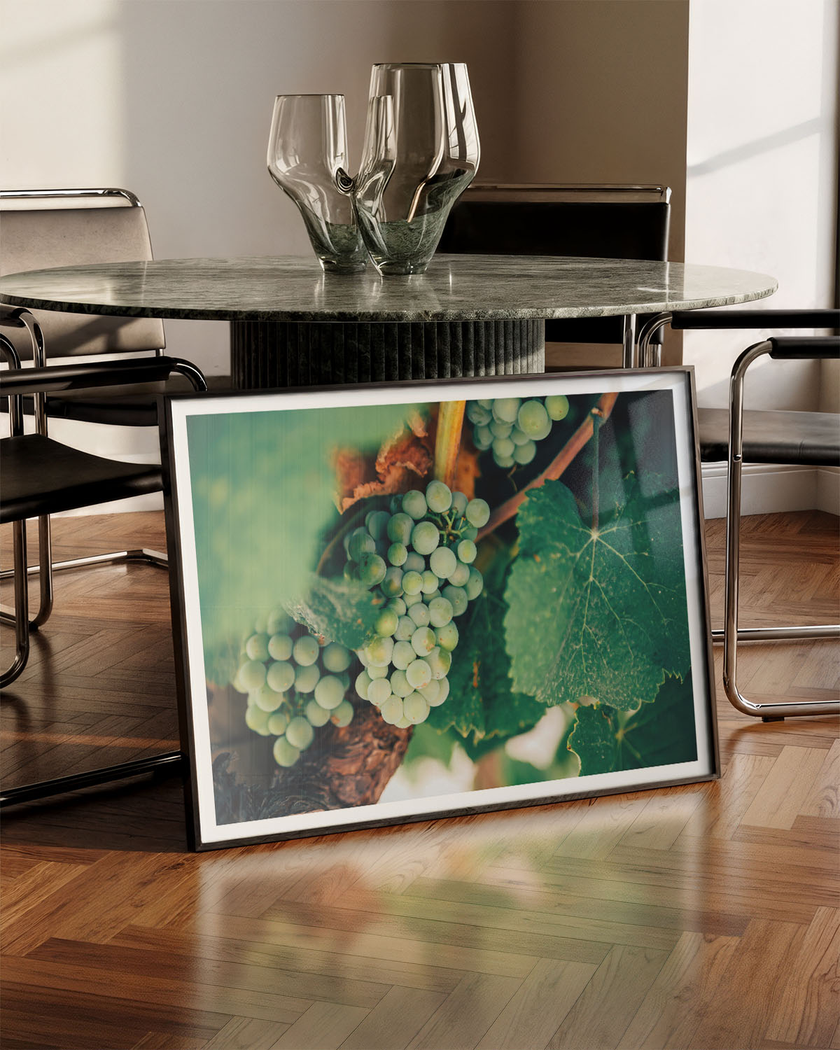 Weinrebe Poster – FineArt Wandbild, moderne Kunst & Fine Art Print von Spawnd, handgefertigt & Made in Germany