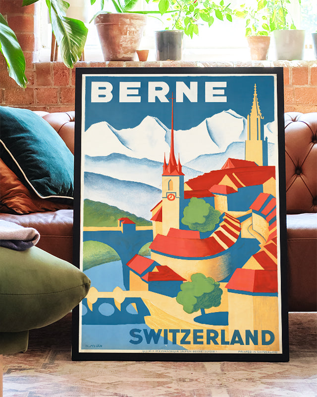 Vintage Bern Schweiz Poster – Alpen & Altstadt Poster – FineArt Wandbild, moderne Kunst & Fine Art Print von Spawnd, handgefertigt & Made in Germany