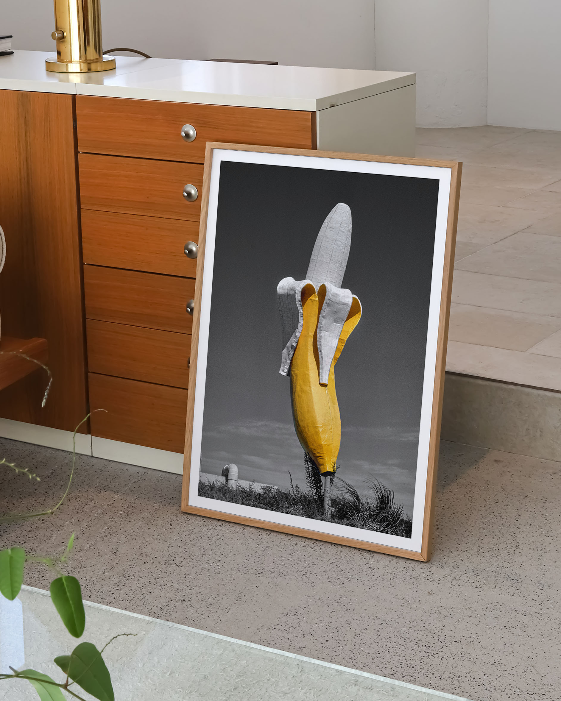 Banana Poster – FineArt Wandbild, moderne Kunst & Fine Art Print von Spawnd, handgefertigt & Made in Germany