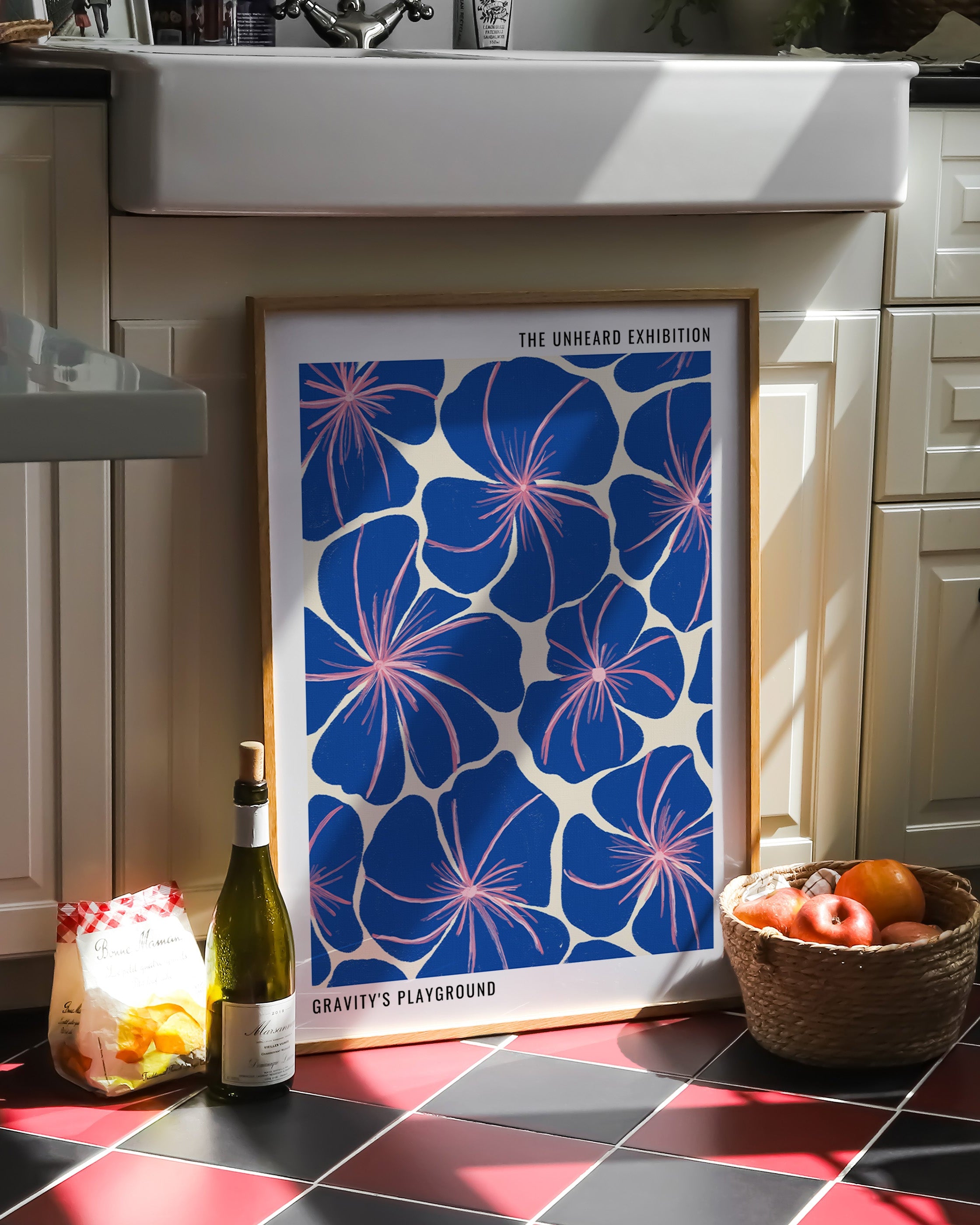 Gravity`s Playground Poster – FineArt Wandbild, moderne Kunst & Fine Art Print von Spawnd, handgefertigt & Made in Germany