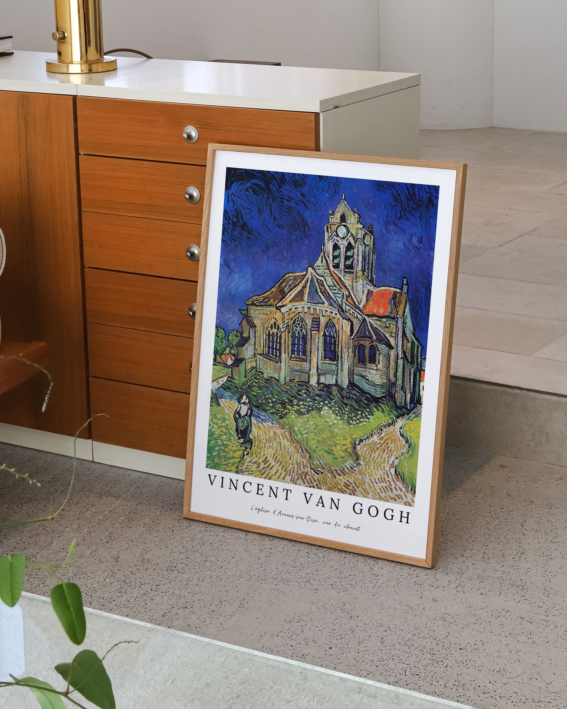 L’église d’Auvers-sur-Oise, vue du chevet Poster – FineArt Wandbild, moderne Kunst & Fine Art Print von Spawnd, handgefertigt & Made in Germany