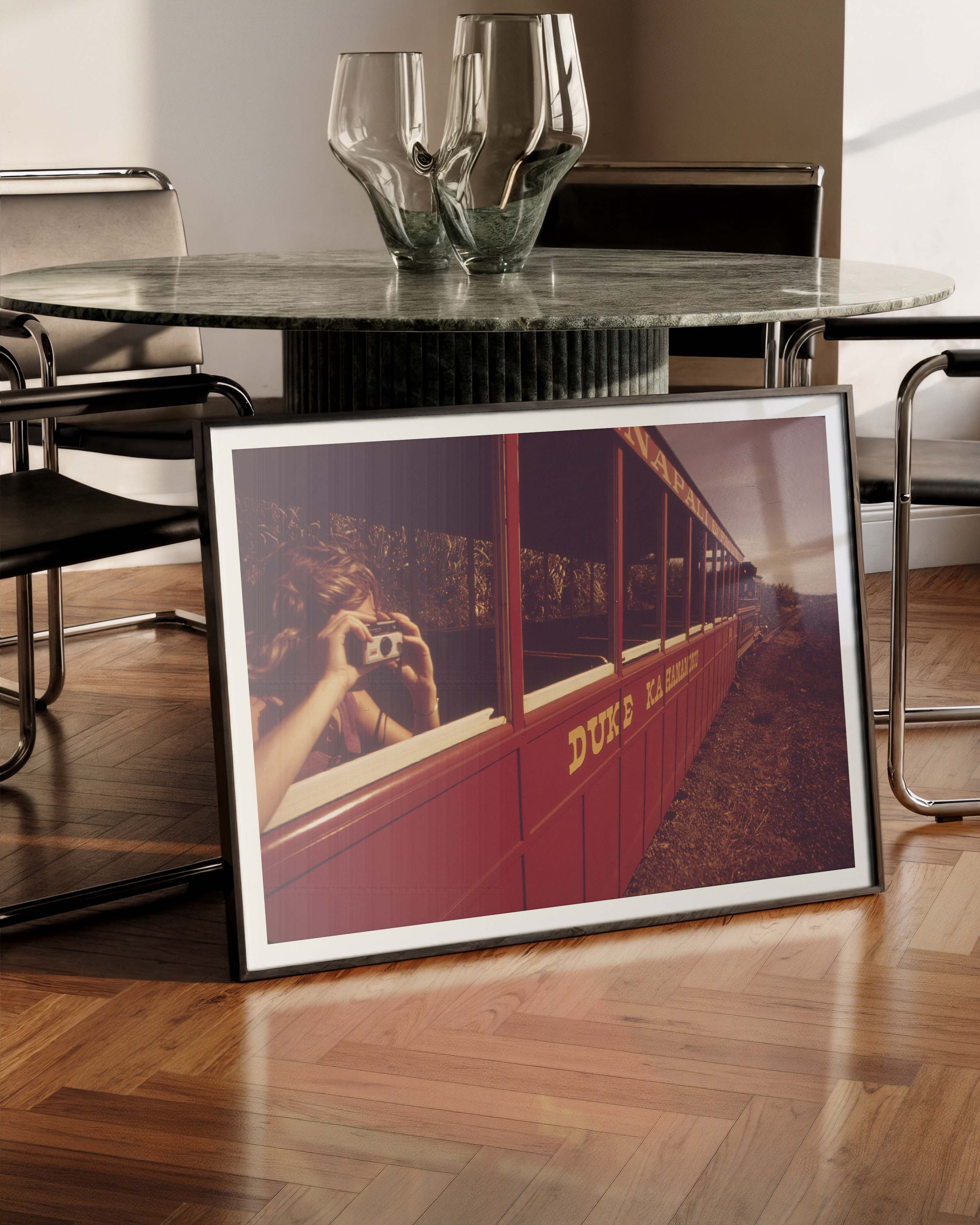 October 1973 Poster – FineArt Wandbild, moderne Kunst & Fine Art Print von Spawnd, handgefertigt & Made in Germany