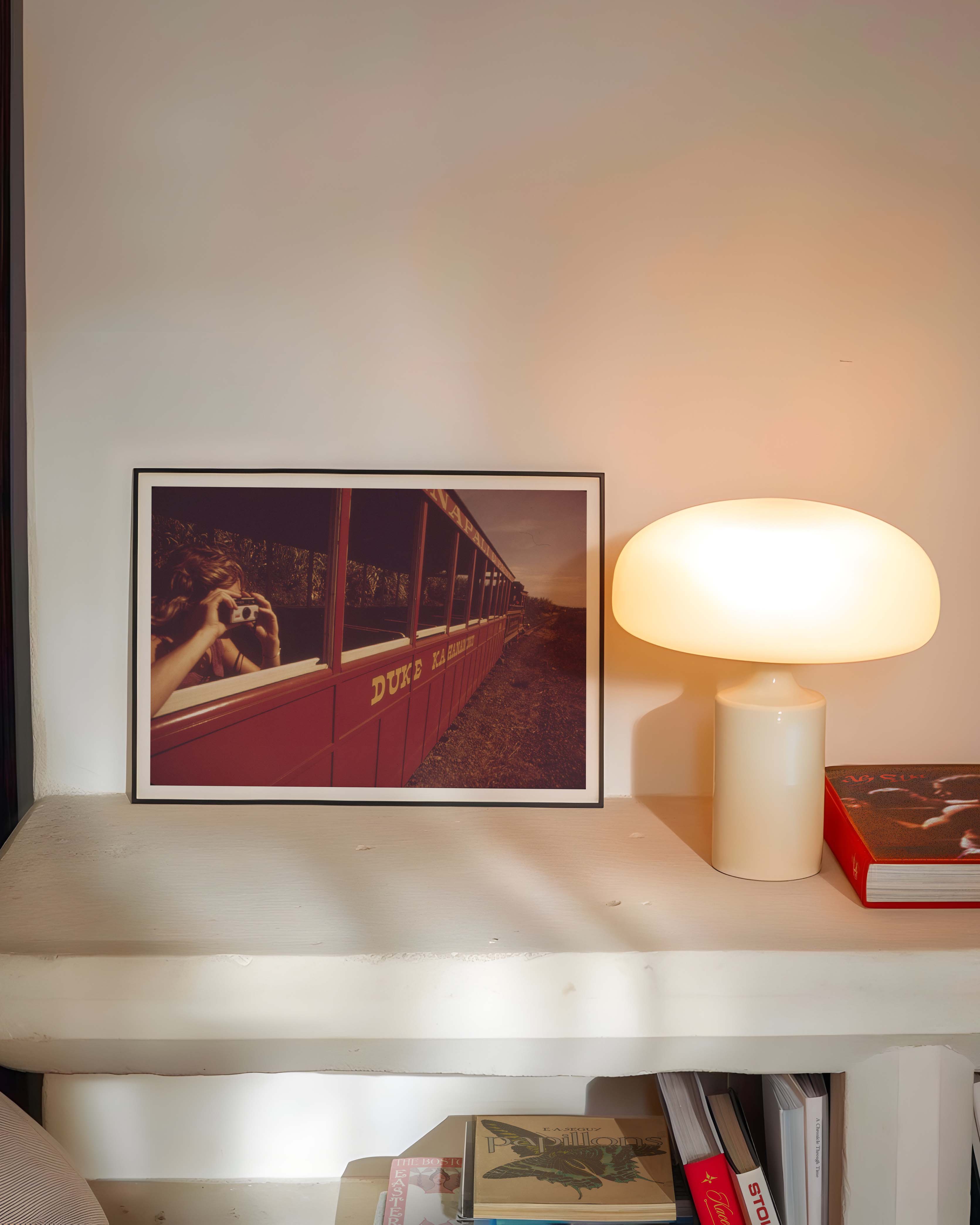 October 1973 Poster – FineArt Wandbild, moderne Kunst & Fine Art Print von Spawnd, handgefertigt & Made in Germany