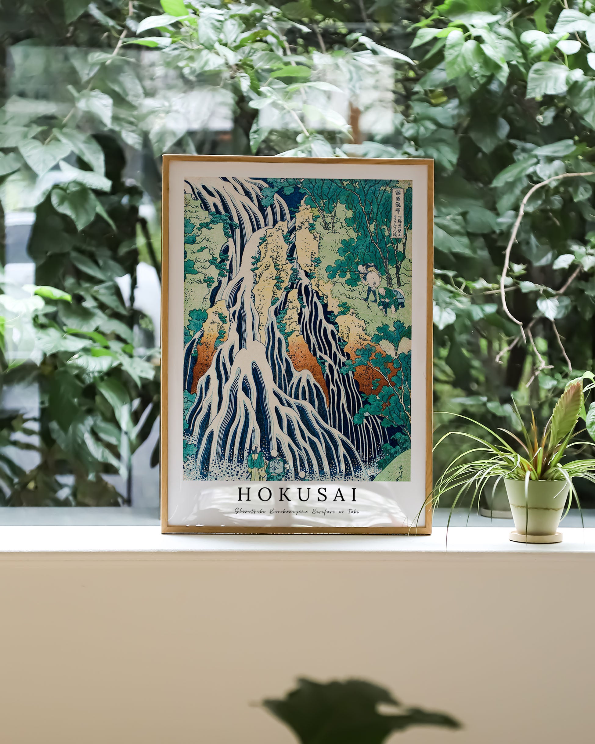 Shimotsuke Kurokamiyama Kirifuri no Taki Poster – FineArt Wandbild, moderne Kunst & Fine Art Print von Spawnd, handgefertigt & Made in Germany