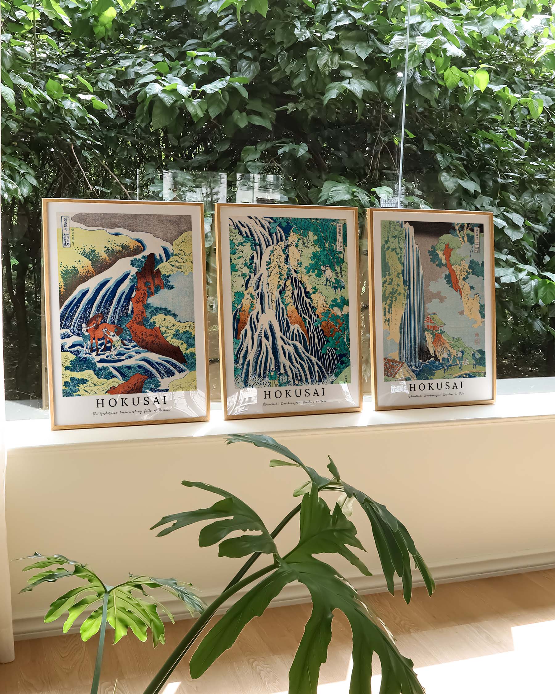 Shimotsuke Kurokamiyama Kirifuri no Taki V2 Poster – FineArt Wandbild, moderne Kunst & Fine Art Print von Spawnd, handgefertigt & Made in Germany