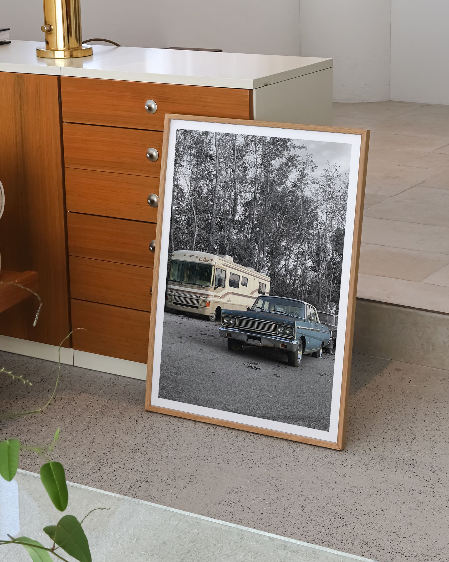 Somewhere in Alabama Poster – FineArt Wandbild, moderne Kunst & Fine Art Print von Spawnd, handgefertigt & Made in Germany