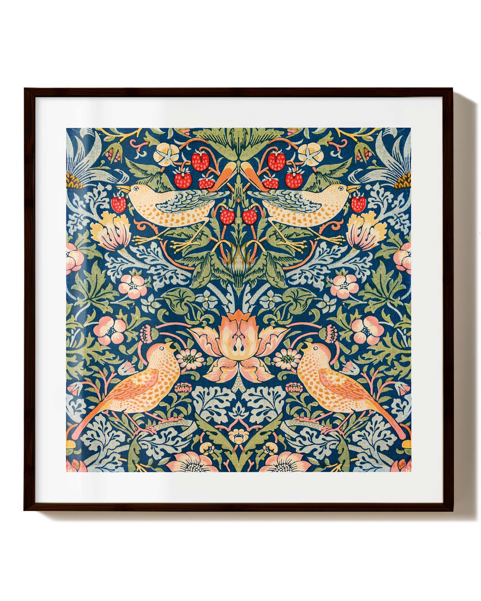 Strawberry Thief Poster – FineArt Wandbild, moderne Kunst & Fine Art Print von Spawnd, handgefertigt & Made in Germany